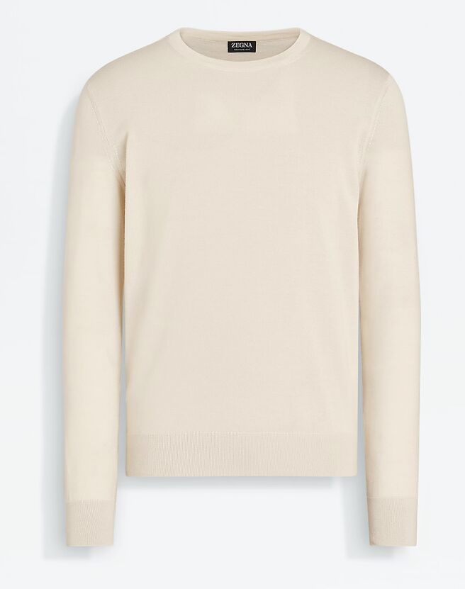 Zegna淺麻米色 Cashseta圓領衫。（Zegna提供）