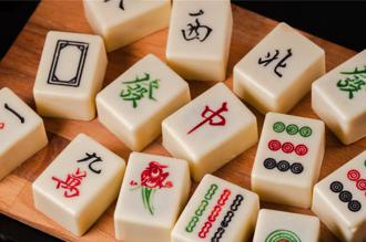 台南晶英龙年甜点开卖 麻将巧克力助手气 金龙蛋糕招财运