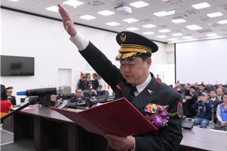 花莲消防局代理局长真除 吴兆远今宣誓就职