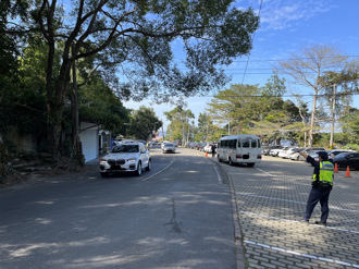 民眾搶搭賞梅末班車 春遊台南梅嶺！玉井警加強交通疏導管制