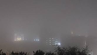 濃霧籠罩！桃園機場未受影響 基隆港暫停船舶申請進出