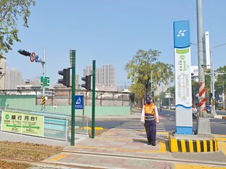 輕軌灣仔內站消失 民眾反應兩極