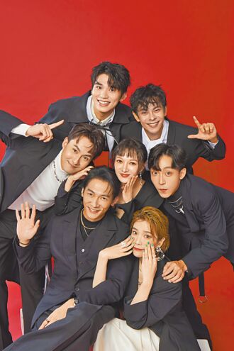 伊林群星賀歲拍照 時尚爆棚