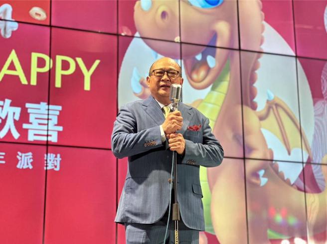 万群地产董事长谢坤成表示，预期未来2年房市将呈现价稳量也稳，房价缓步上涨！图／曾丽芳