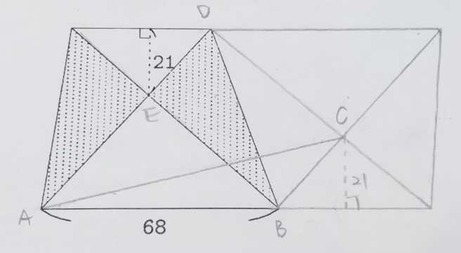医师爸先画一个和题目全等的梯形，并上下颠倒，合併成一个平行四边形来计算。（翻摄自臭宝爸 - 儿科陈敬伦医师FB）