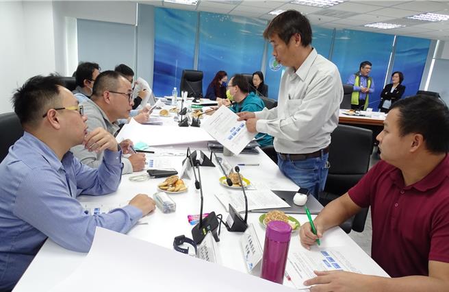 海洋委員會於1月29日舉行海上化學品兵棋推演，海委會主委管碧玲在會中要求相關單位得做好充足準備。（海委會提供／林瑞益高雄傳真）