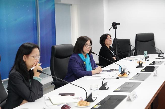 管碧玲主委主持跨部會海污應變團隊首次兵棋推演，培養跨機關團隊成員應變的能力，以及合作的默契。（圖片來源：海洋保育署提供）
