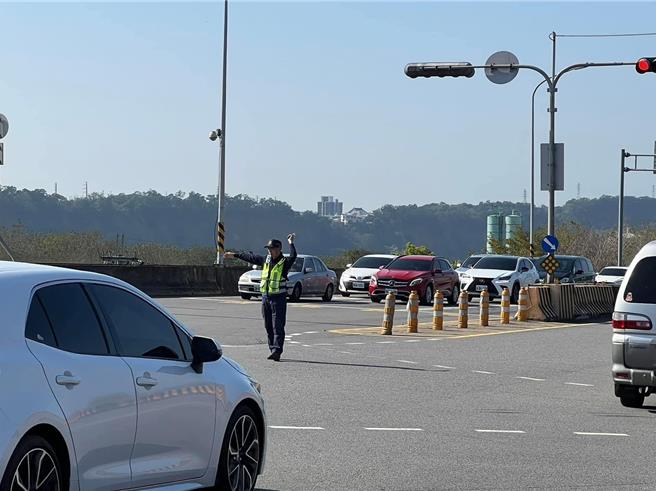 苗栗警分局將在台13線等道路實施交通管制。（警方提供／李京昇苗栗傳真）