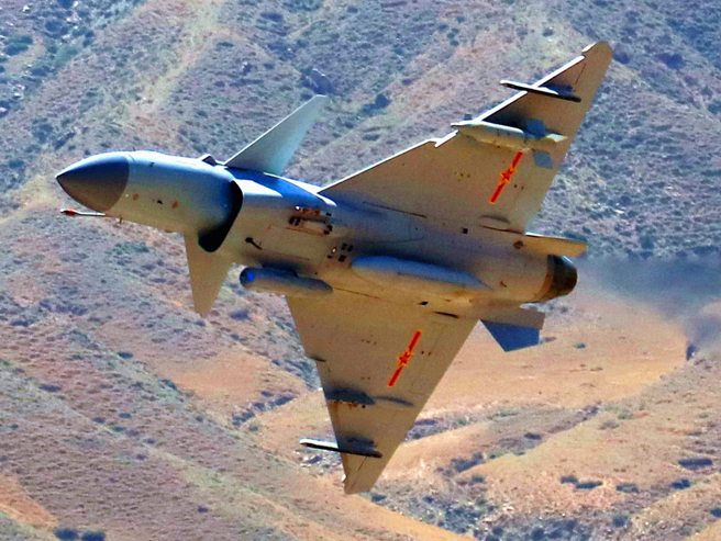 中共空軍殲-10戰機。（資料照片新華社）