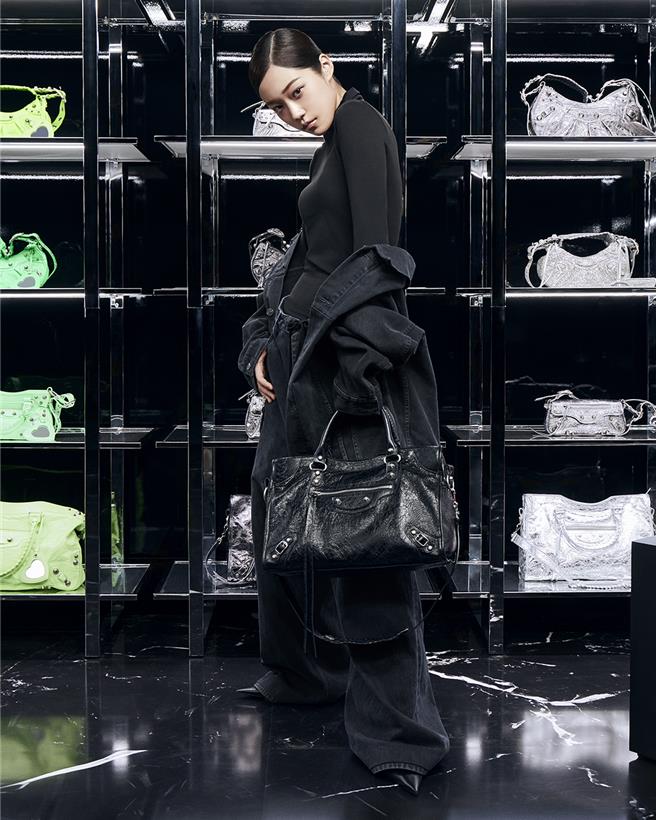 韩国女星卢允瑞。（Balenciaga提供／黄唯淯台北传真）