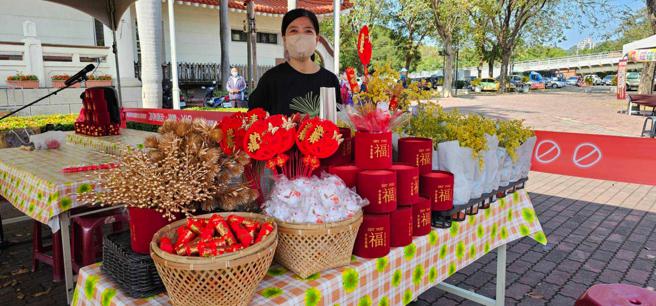 春节将至，莲潭小农市集也有浓浓年味。（图／高雄市农业局）