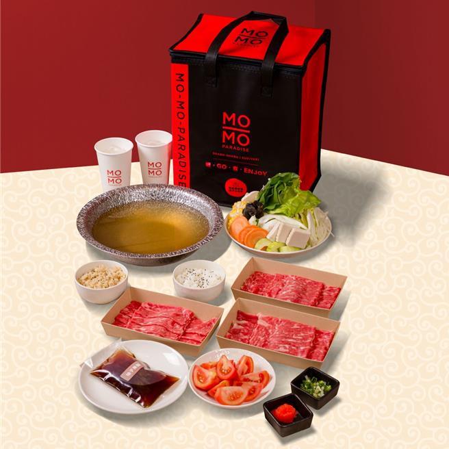 寿喜烧品牌「MO-MO PARADISE」因应国人年节团圆喜吃锅物，推出「澳洲和牛双人生食外带套餐」，售价1080元。（三澧餐饮集团提供）