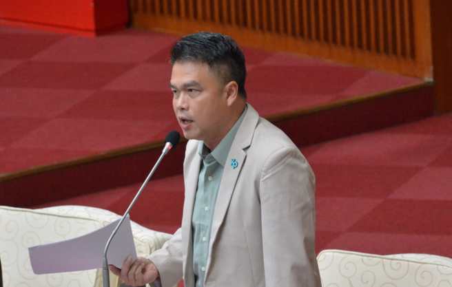 針對大陸突修改M503航線，曾任20年機師的民眾黨台北市議員張志豪分析，政治層面是因賴清德當選總統收回善意，實際層面對台灣民航沒有影響。(資料照／翻攝自張志豪臉書)