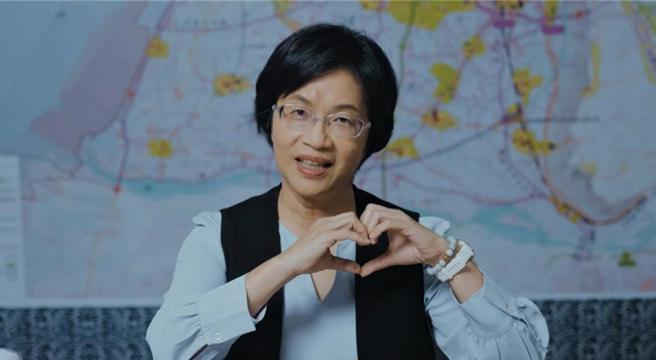 彰化縣長王惠美晚間10點在臉書發文表示，「喜出望外，新年大禮！盼了許久的台中捷運綠線延伸到彰化案，行政院終於核定了！我要感謝陳建仁院長，終於聽見彰化人多年渴望的心聲：彰化要有捷運」。（彰化縣政府提供／吳建輝彰化傳真）