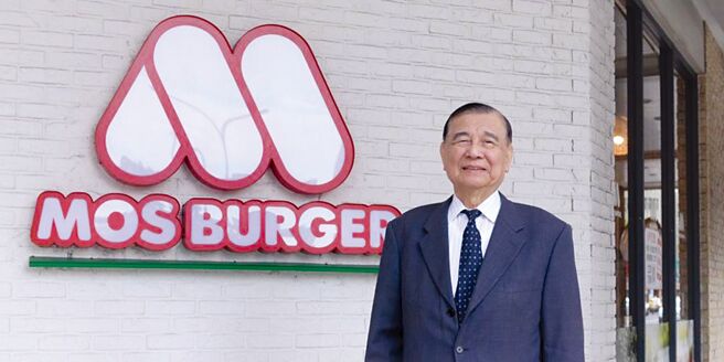 引進摩斯漢堡入台的安心食品1月30日董事會通過，委請關係人東元電機承做中央廚房屏東廠房之冷凍空調配電工程，工程。圖為安心食品董事長黃茂雄。　　圖／本報資料照片