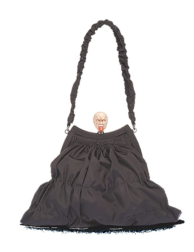 Prada Re-Nylon晚宴包，未定價。（Prada提供）