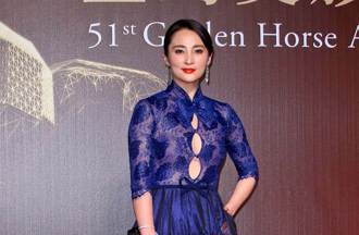 小白花鼻祖48歲絕美近況曝 被讚「四郎心中真正的純元」