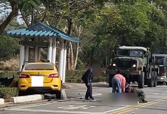 小黃路口高速碰撞機車騎士母女遭彈飛 媽媽OHCA、4歲女兒昏迷