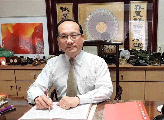 迎接龍年，命理師楊登嵙建議生肖屬狗、虎及猴、馬的人外出要小心意外，生肖龍、蛇的人要注意身體健康。(資料照片)