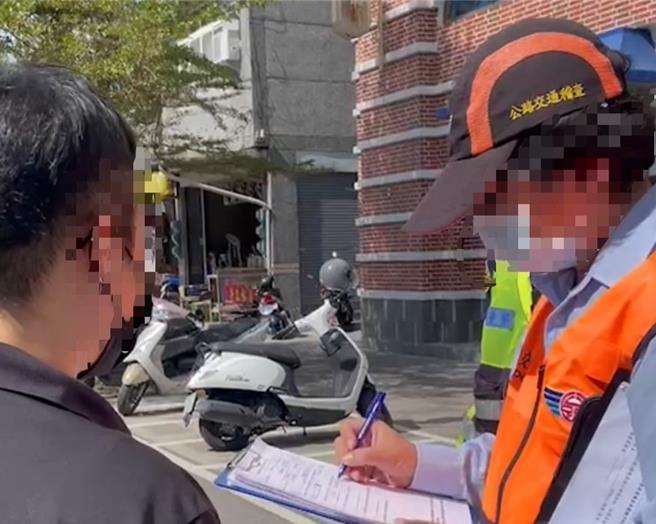 台東1輛白牌車私自攬客，遭台東監理站取締。（台東監理站提供／蔡旻妤台東傳真）