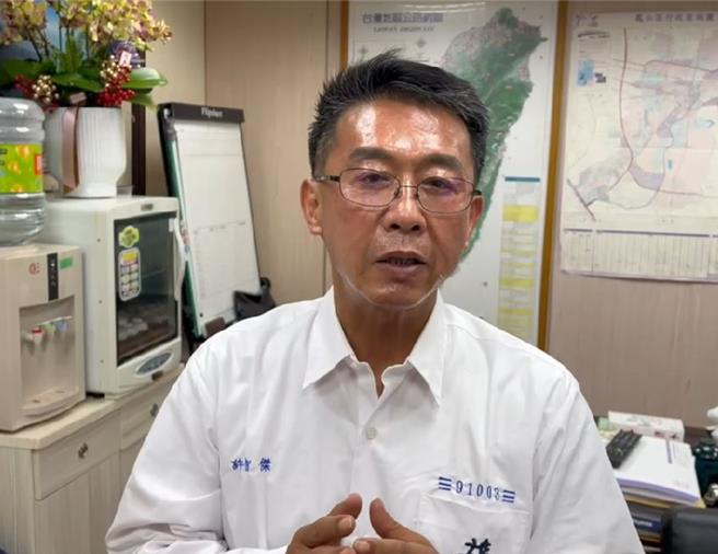 许智杰要提醒韩国瑜，立法院长应该中立的主持立法院议事，千万不要将个人习惯及政治立场影响国会运作。（许智杰办公室提供／游念育台北传真）