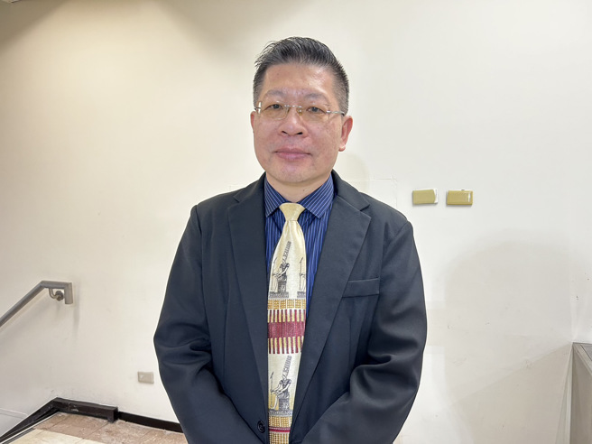 新光医院感染科主任黄建贤。郑郁蓁摄。