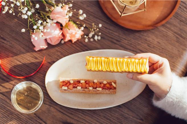 「Smille」松菸店將於情人節期間推出剪紅線活動，民眾透過Line會員參與活動，有機會獲贈新品「百香莓果蜜樂酥」。（Smille微笑蜜樂提供）