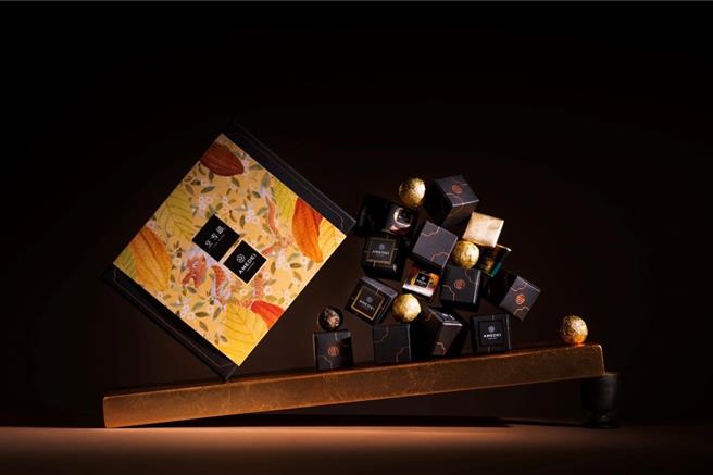 AMEDEI X 烹雪韵龙年年节巡礼礼盒，官网价2500元。（AMEDEI提供／朱世凯台北传真）