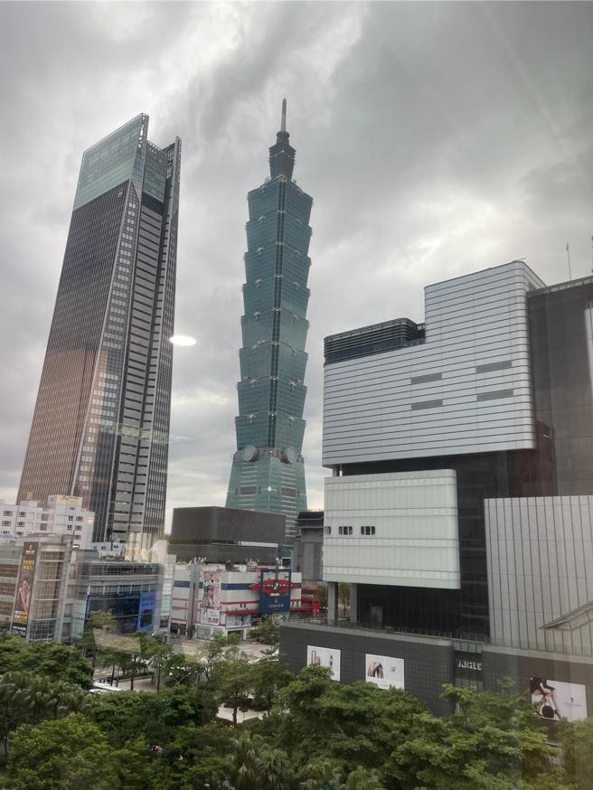 仲量聯行調查：疫後重返辦公室比例，亞太區2024年高達八成，高居全球之冠。圖／蔡惠芳