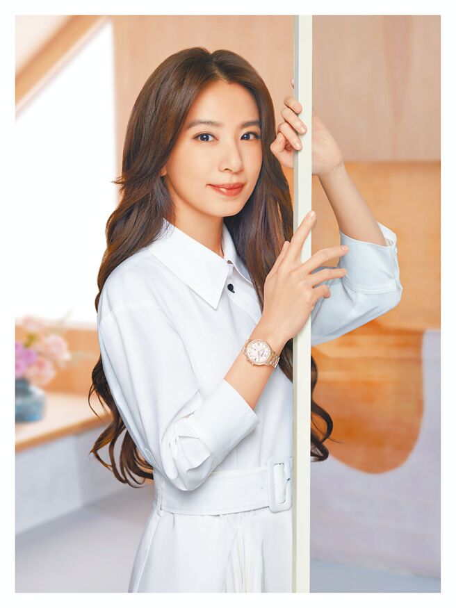 田馥甄代言CITIZEN逾十年，期許自己不斷成長、勇於打破框架，以最佳狀態詮釋CITIZEN女表之美。（CITIZEN提供）