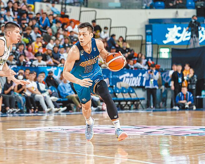 台北富邦勇士林志傑31日末節帶動隊友反擊，在主場打出令人感動的一戰。（台北富邦勇士提供）