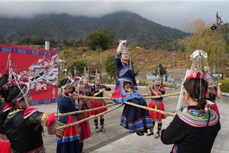 春节假期掀 「村晚热」 陆学者：乡村文化的彰显与自信
