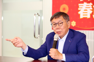 綠白「電話門」開撕 柯文哲氣捶桌：黃珊珊正在寫訴狀