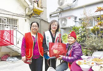 高銀愛相隨 伴困境三兄妹圍爐