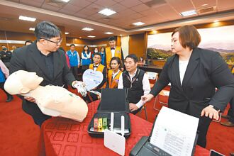 苗縣獲贈18台心電圖機 60歲以上篩檢免費