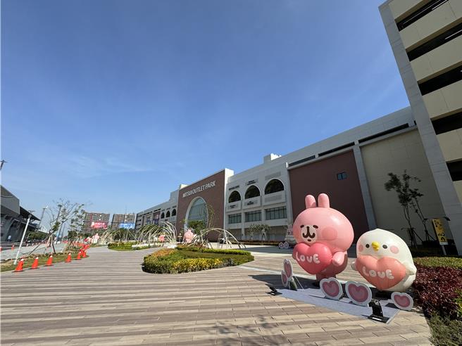 台南三井OUTLET一期开幕2年来缔造1500万人次。（曹婷婷摄）