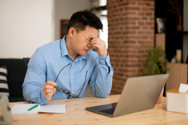 摩羯、金牛及天蠍非常重視工作，接到任務就會全力以赴，就算身體不適也會硬撐。(示意圖/shutterstock/達志)