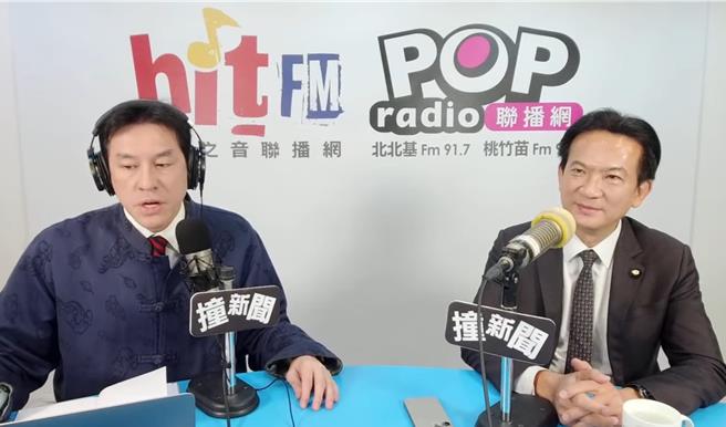 民進黨立委林俊憲今日接受節目專訪表示，2026一定是三大黨拚，柯文哲計畫會更積極，因為柯文哲政治生命一定有2028，而2026國民黨會是柯最大威脅。（摘自POP撞新聞直播）