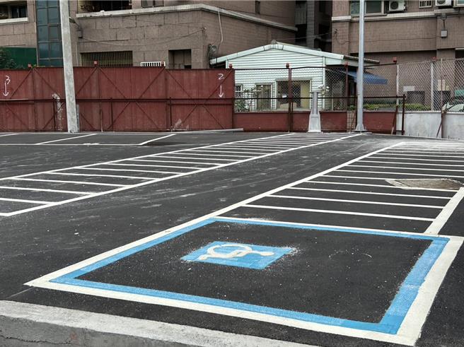 2024年2月2日新北市／三峡国光街停车场步行至三峡老街仅需10分钟，未来将导入智慧停管设备及24小时监控管理。（刘玮晴摄）