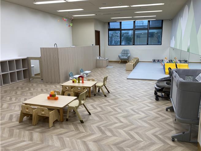 公设民营杨梅埔心托婴中心2日启用，市府委托桃园市幼儿与家庭教育协会营运，提供妥善专业的托育服务。（蔡明亘摄）