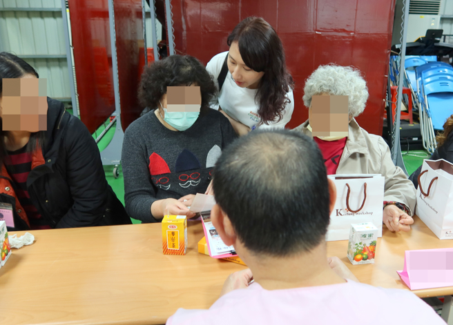 基隆監獄於新春前夕辦理電話懇親與面對面懇親。（圖／基隆監獄提供）