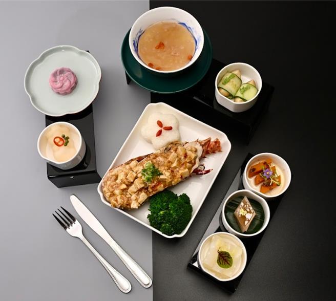 頤宮的「麻婆豆腐龍蝦佐米飯」。（華航提供）