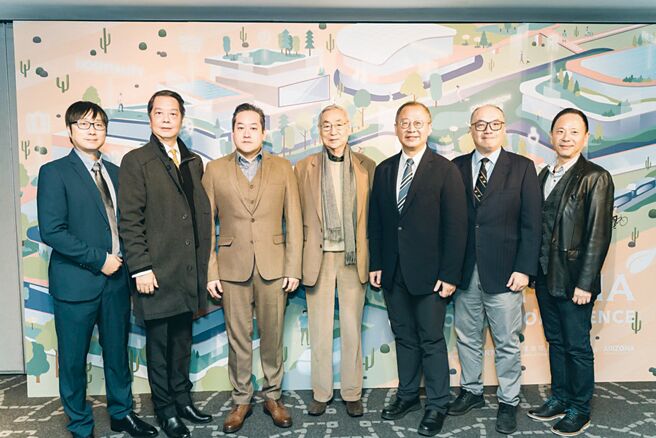 宇智顾问希望带领臺湾饭店、旅宿、餐饮、零售等业者扩展到国际市场；图左起联合主办单位腾旭智慧McLaren Tech执行长Oli Lin、McLaren Tech代表Mike Lin、台湾利德Leader Group代表Chris Cheng、主办单位宇智顾问总裁暨创办人徐小波、宇智顾问董事长吴志扬、宇智顾问董事总经理李维峰、财务长郑国楷。图／业者提供