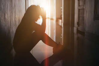 19歲嫩妹陷情色陷阱 賤男1人分飾2角！硬上2次還A她21萬