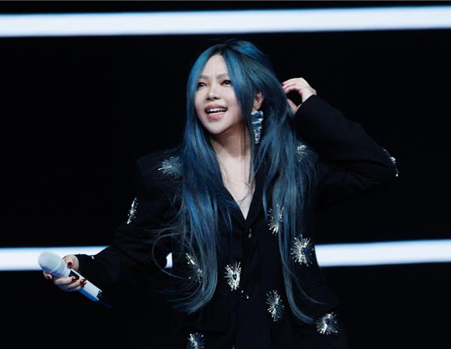 阿妹2日现身纬创尾牙热唱。（声动娱乐提供）