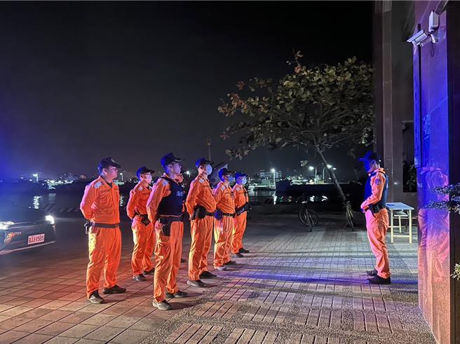海巡署第七巡防區指揮部在春節前夕加強任務編組，盼杜絕境外疫情入侵。（海巡署提供／林瑞益高雄傳真）