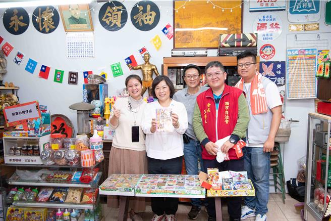 嘉义市长黄敏惠在走访拢贺市集同时，也将西市场1、2楼「迺遍遍」。（翁紫铭提供∕吕妍庭嘉义传真）