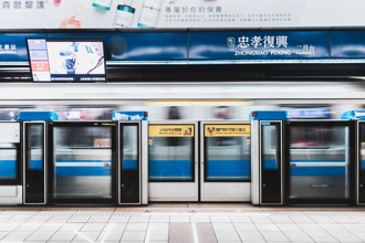 北捷月台「神秘光條」用途曝 亮1顏色別上車