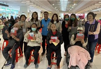 天慈愛心功德會發845戶關懷金 助新北三重弱勢家戶