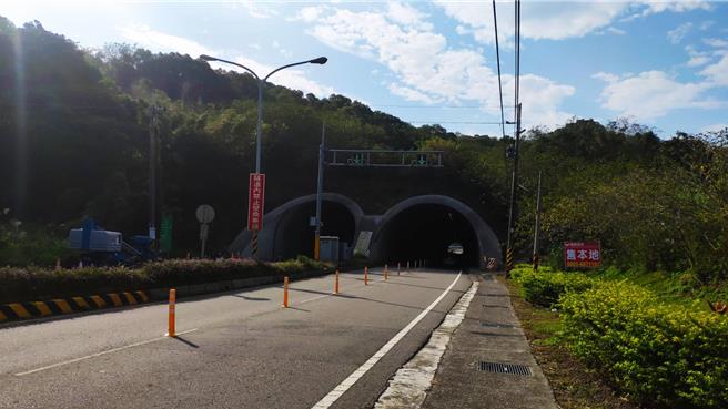 苗栗县造桥隧道目前进行设施改善工程。（李京升摄）